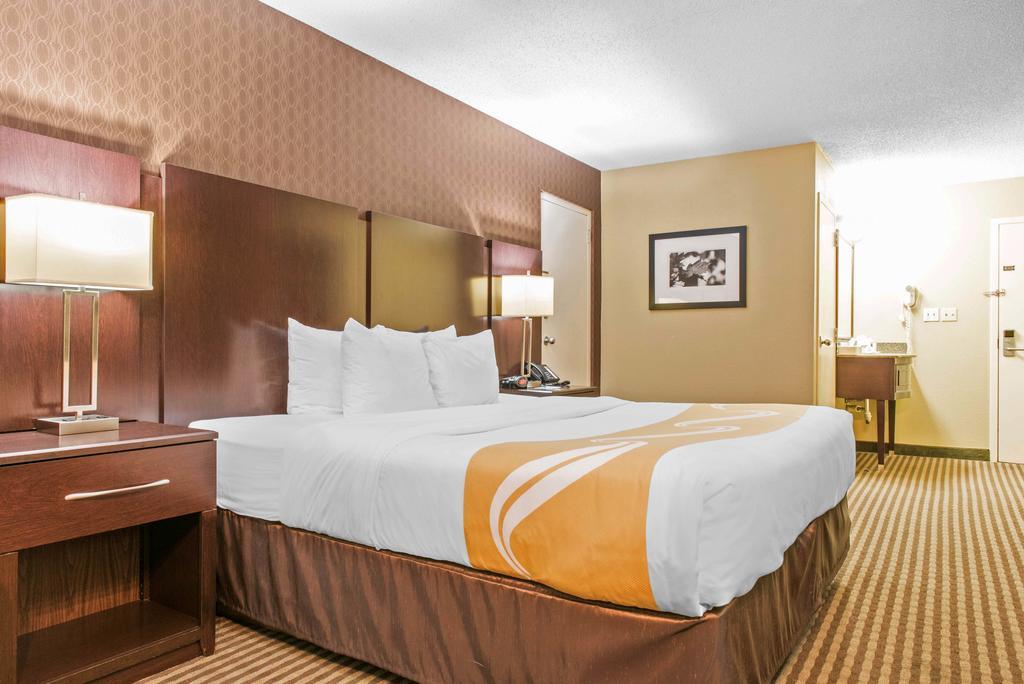 Quality Inn Festus Екстериор снимка