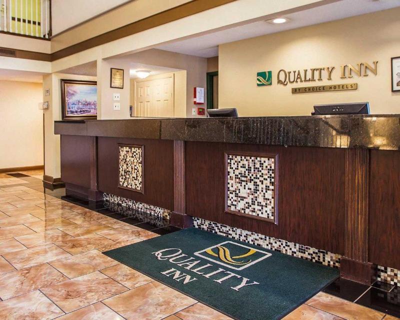 Quality Inn Festus Екстериор снимка
