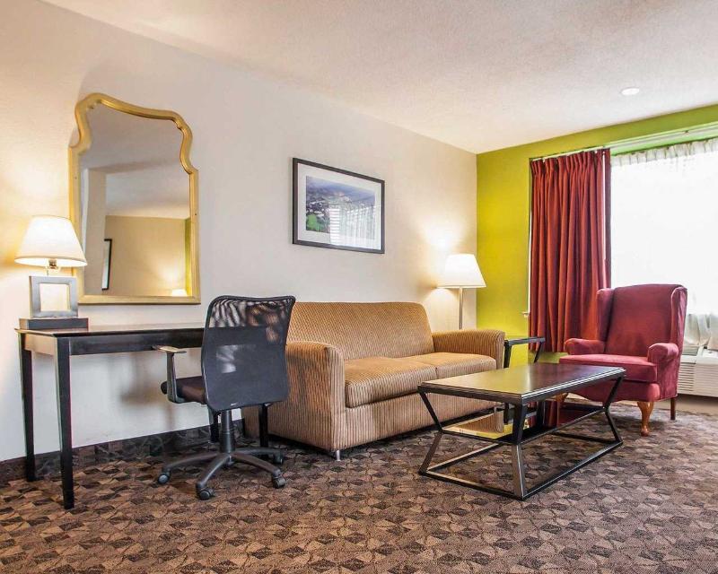 Quality Inn Festus Екстериор снимка