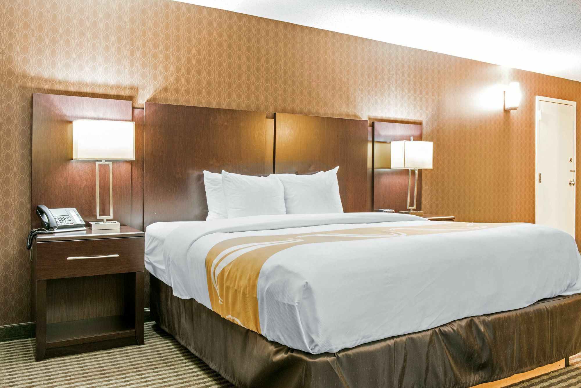 Quality Inn Festus Екстериор снимка
